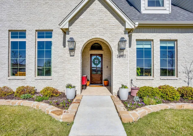 Photo 3 of Single family home for sale at 14000 Rozana St, Aledo, TX 76008 | MLS# 21357630 | Listing updated on 2026-10-04