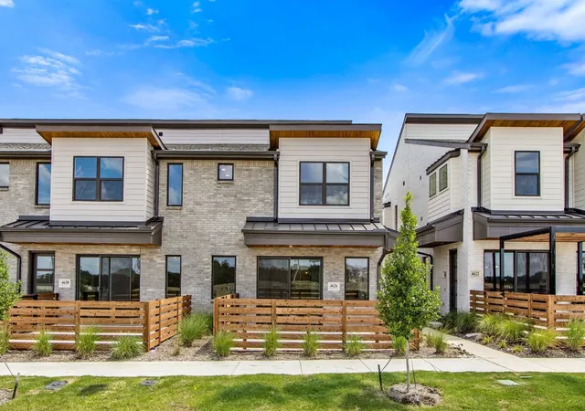 Photo 1 of Sale Pending at 4626 White Buffalo Trail, Little Elm, TX 75068 | MLS# 21363717 | Listing updated on 2026-08-31