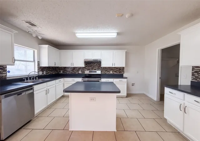 Photo 2 of Single family home for sale at 4325 Falcon Dr, Sherman, TX 75092 | MLS# 21363775 | Listing updated on 2026-09-28