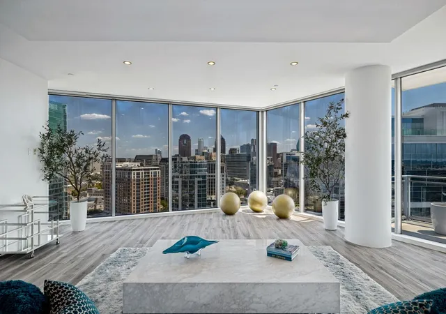 Photo 3 of Condo for sale at 2900 Mckinnon St #2301, Dallas, TX 75201 | MLS# 21362734 | Listing updated on 2026-08-24