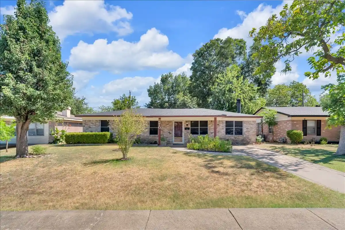 Photo 1 of Single family home for sale at 2210 Starlite Ln, Irving, TX 75061 | MLS# 21356067 | Listing updated on 2026-10-25