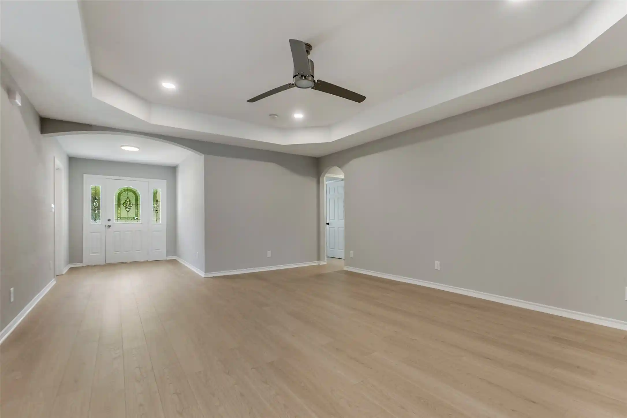 Photo 1 of Sale Pending at 1205 Briarcove Dr, Richardson, TX 75081 | MLS# 21363859 | Listing updated on 2026-10-27