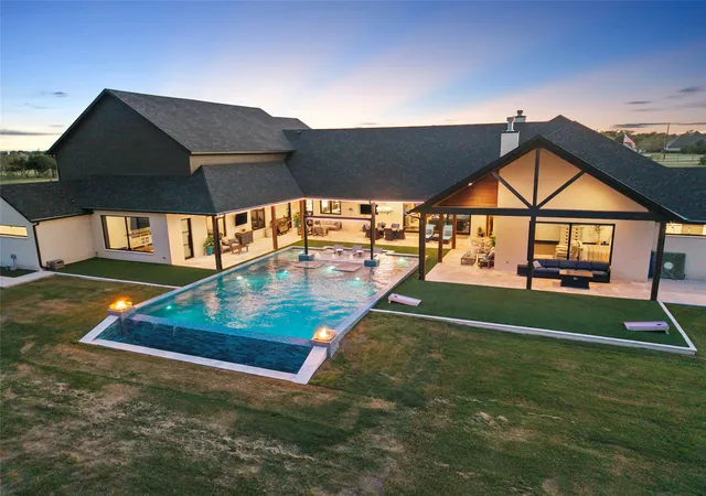 Photo 1 of Mansion for sale at 531 Highpoint Rd, Royse City, TX 75189 | MLS# 21360525 | Listing updated on 2026-09-22
