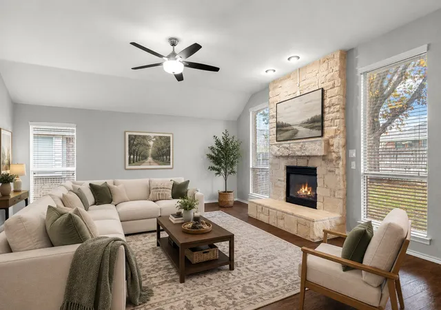 Photo 3 of Single family home for sale at 5825 Echo Bluff Dr, Haltom City, TX 76137 | MLS# 21356661 | Listing updated on 2026-10-02
