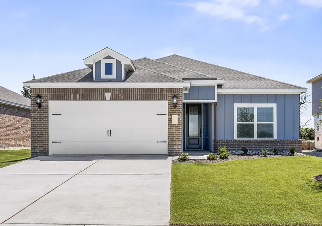 Photo 1 of Single family home for sale at 1004 Cedar St, Hutchins, TX 75141 | MLS# 21363951 | Listing updated on 2026-08-19