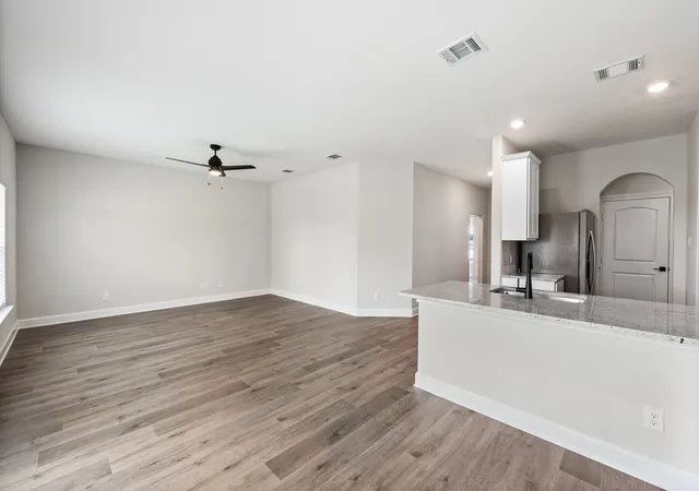 Photo 3 of Single family home for sale at 1004 Cedar St, Hutchins, TX 75141 | MLS# 21363951 | Listing updated on 2026-08-19