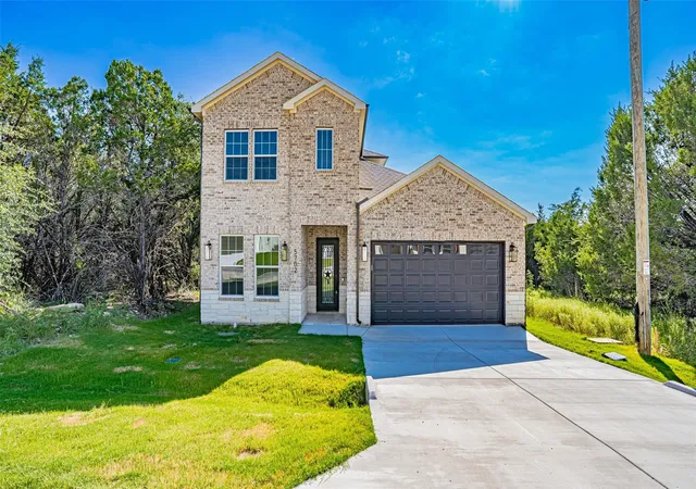 Photo 1 of Single family home for sale at 5702 Barkridge Dr, Granbury, TX 76048 | MLS# 21363990 | Listing updated on 2026-08-19
