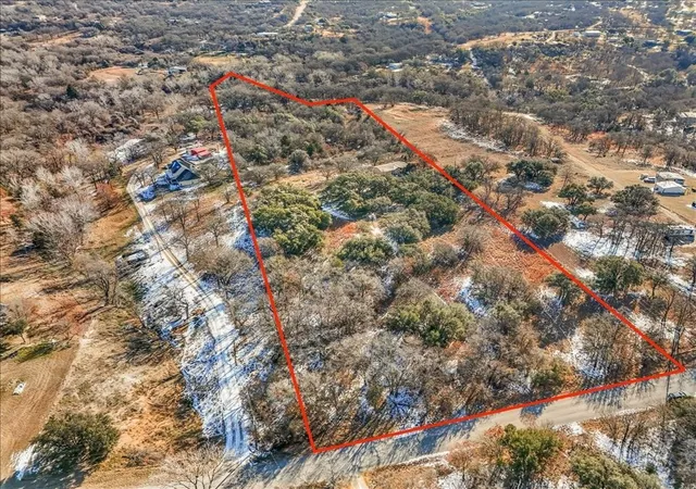 Photo 2 of Manufactured home for sale at 152 Private Rd 3647, Springtown, TX 76082 | MLS# 21364057 | Listing updated on 2026-09-19