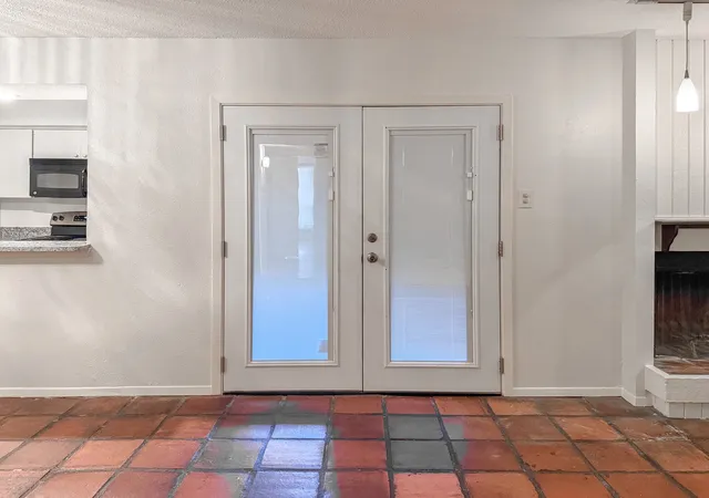 Photo 3 of Single family home for sale at 5138 Amesbury Dr #110, Dallas, TX 75206 | MLS# 21357250 | Listing updated on 2026-08-19