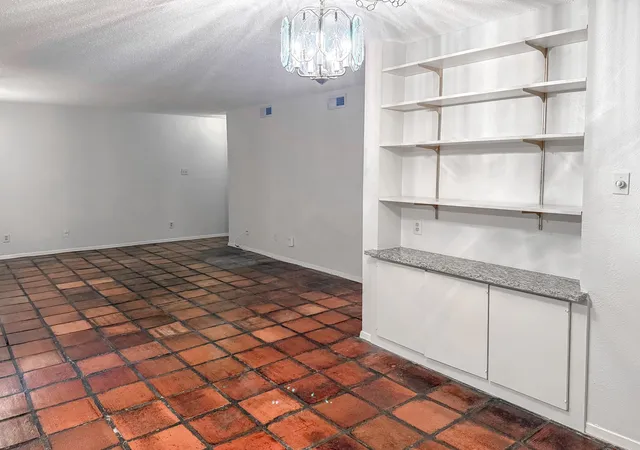 Photo 4 of Single family home for sale at 5138 Amesbury Dr #110, Dallas, TX 75206 | MLS# 21357250 | Listing updated on 2026-08-19