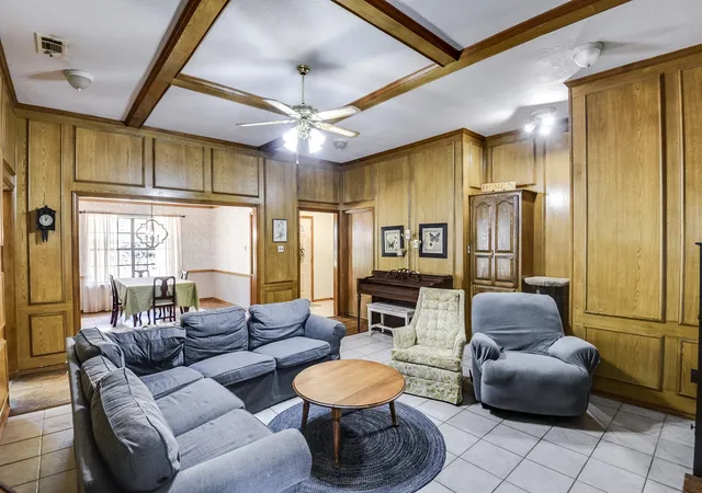 Photo 3 of Single family home for sale at 1090 Bells Chapel Rd, Waxahachie, TX 75165 | MLS# 21362727 | Listing updated on 2026-09-17