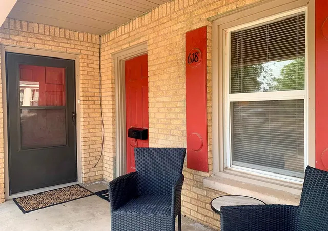 Photo 3 of Single family home for sale at 618 College Dr, Abilene, TX 79601 | MLS# 21364147 | Listing updated on 2026-08-19