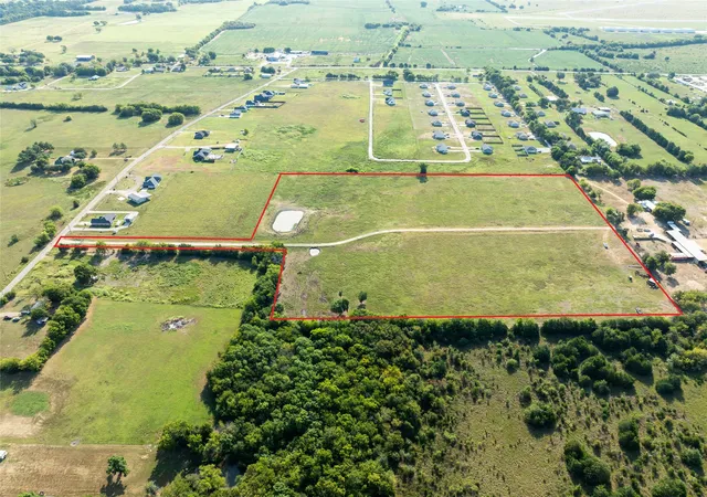 Photo 2 of Land for sale at Tbd Old Clarksville Road, Paris, TX 75462 | MLS# 21363985 | Listing updated on 2026-08-20