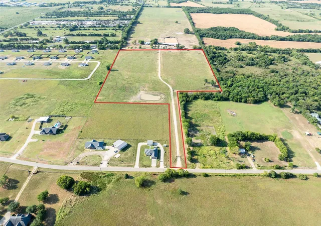 Photo 3 of Land for sale at Tbd Old Clarksville Road, Paris, TX 75462 | MLS# 21363985 | Listing updated on 2026-08-20