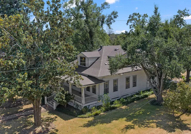 Photo 2 of Single family home for sale at 602 S 2nd St, Logansport, LA 71049 | MLS# 21364046 | Listing updated on 2026-08-20