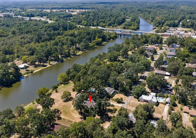 Photo 3 of Single family home for sale at 602 S 2nd St, Logansport, LA 71049 | MLS# 21364046 | Listing updated on 2026-08-20
