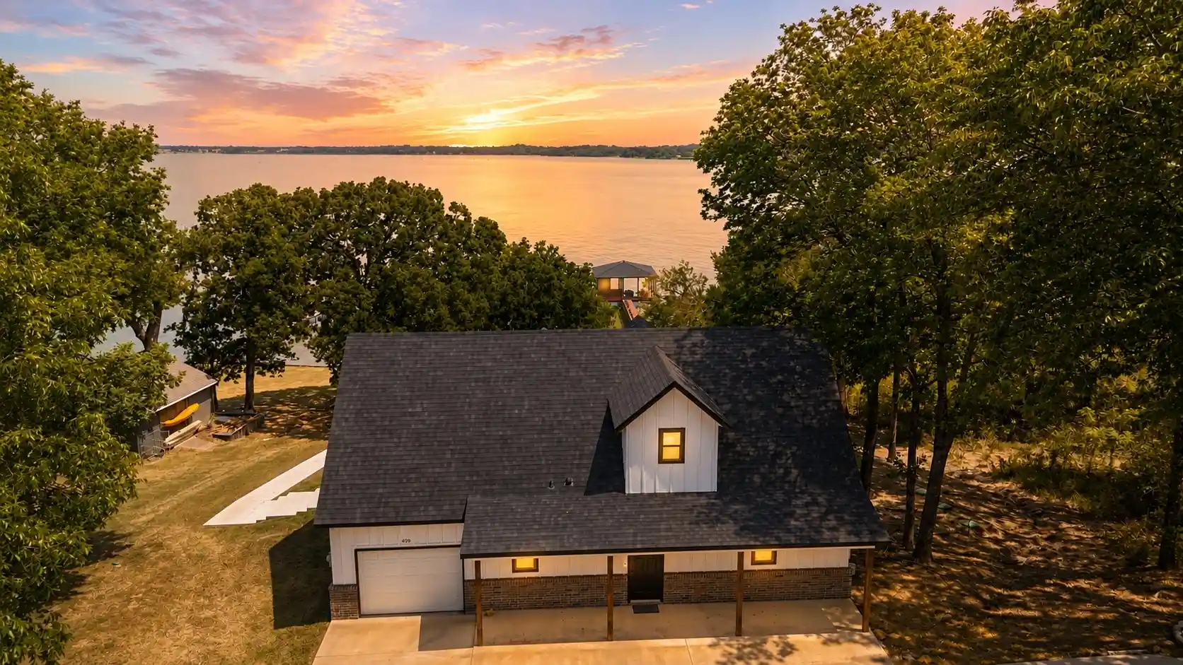 Photo 1 of Single family home for sale at 429 Meandering Wy, Corsicana, TX 75109 | MLS# 21359868 | Listing updated on 2026-10-23
