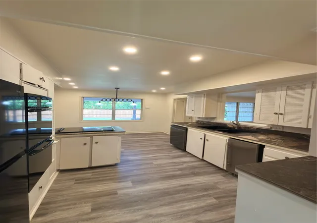 Photo 4 of Single family home for sale at 11308 Valleydale Dr, Dallas, TX 75230 | MLS# 21364159 | Listing updated on 2026-08-29