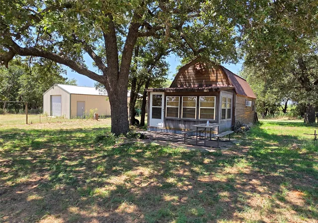 Photo 3 of House for sale at 168 Hwy 587, De Leon, TX 76444 | MLS# 21364172 | Listing updated on 2026-08-20