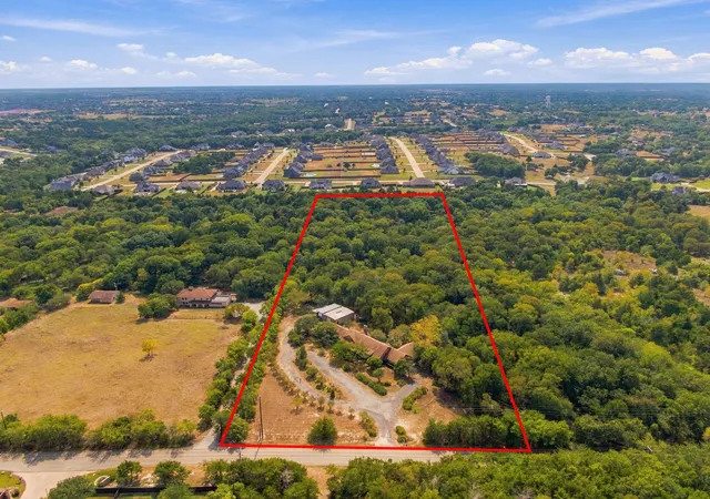 Photo 1 of Single family home for sale at 7210 Shiloh Rd, Midlothian, TX 76065 | MLS# 21363688 | Listing updated on 2026-09-30