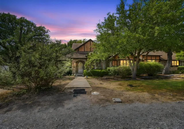 Photo 3 of Single family home for sale at 7210 Shiloh Rd, Midlothian, TX 76065 | MLS# 21363688 | Listing updated on 2026-09-30