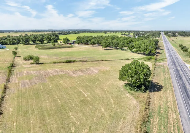 Photo 3 of House for sale at 5787 377/67 Hwy, Comanche, TX 76442 | MLS# 21363905 | Listing updated on 2026-08-25