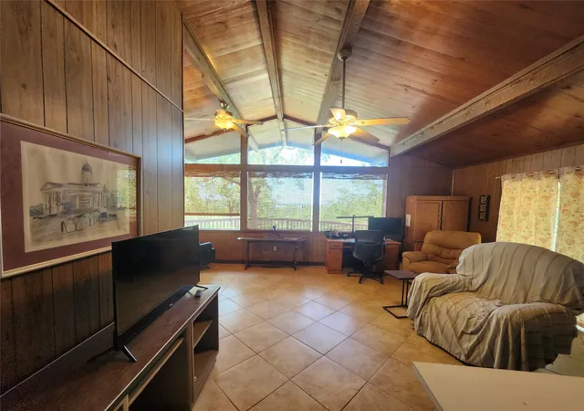Photo 3 of Single family home for sale at 380 Nocona Dr, Nocona, TX 76255 | MLS# 21364050 | Listing updated on 2026-08-20