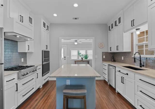 Photo 2 of Single family home for sale at 700 Elm St, Sanger, TX 76266 | MLS# 21364198 | Listing updated on 2026-08-30
