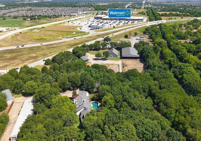 Photo 3 of Single family home for sale at 1606 Sam Rayburn Hwy Hwy, Melissa, TX 75454 | MLS# 21361045 | Listing updated on 2026-08-27
