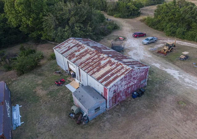 Photo 4 of House for sale at 3441 Bluegrass Dr, Midlothian, TX 76065 | MLS# 21362930 | Listing updated on 2026-08-20