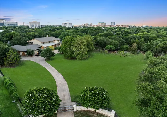 Photo 3 of Single family home for sale at 6 Wimbledon Ct, Frisco, TX 75034 | MLS# 21362366 | Listing updated on 2026-08-20