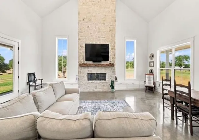 Photo 2 of Single family home for sale at 1000 Adell Rd, Weatherford, TX 76088 | MLS# 21364342 | Listing updated on 2026-08-20
