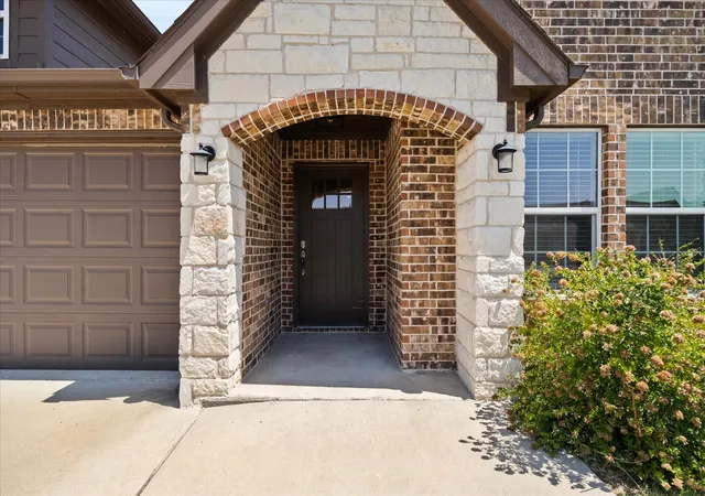 Photo 3 of Single family home for sale at 8503 Christie Ln, Greenville, TX 75402 | MLS# 21364313 | Listing updated on 2026-09-03
