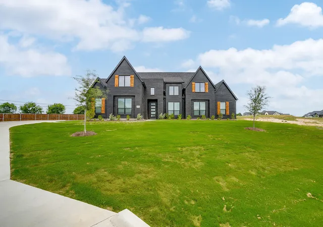 Photo 3 of Single family home for sale at 4511 Matador Ranch Ct, Waxahachie, TX 75165 | MLS# 21363914 | Listing updated on 2026-08-20