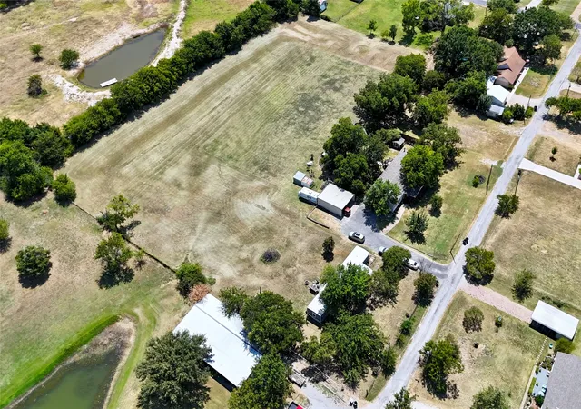 Photo 1 of Land for sale at 610 N 9th St, Gunter, TX 75058 | MLS# 21363585 | Listing updated on 2026-09-21