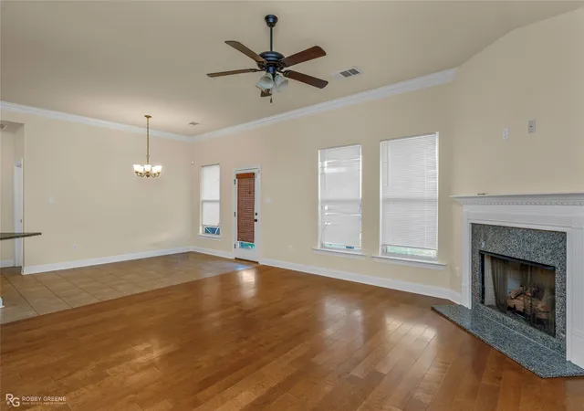 Photo 2 of Sale Pending at 344 Camelback Dr, Bossier City, LA 71111 | MLS# 21364375 | Listing updated on 2026-09-19