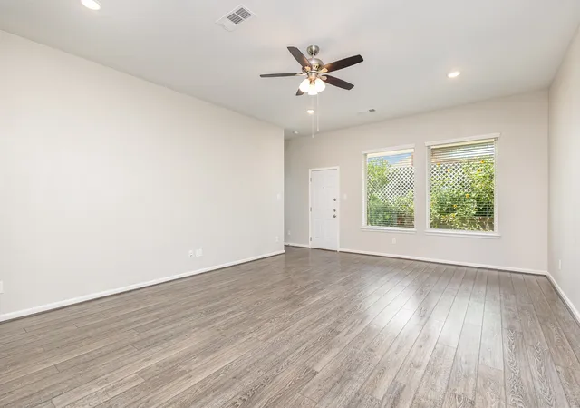 Photo 2 of Single family home for sale at 1572 Cedar Crest Dr, Forney, TX 75126 | MLS# 21364008 | Listing updated on 2026-08-20