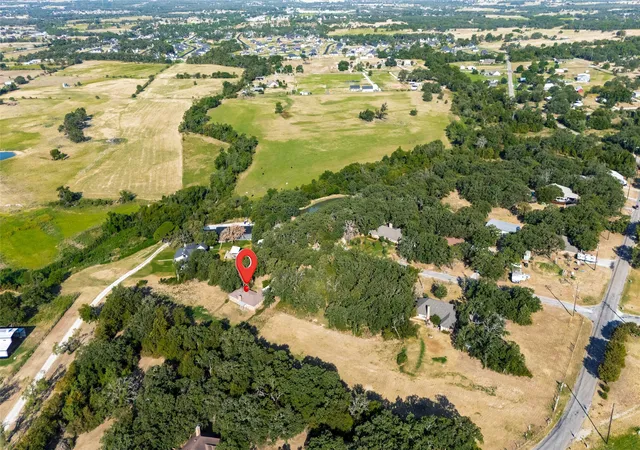 Photo 1 of Single family home for sale at 211 Oak Ct, Springtown, TX 76082 | MLS# 21363833 | Listing updated on 2026-08-25