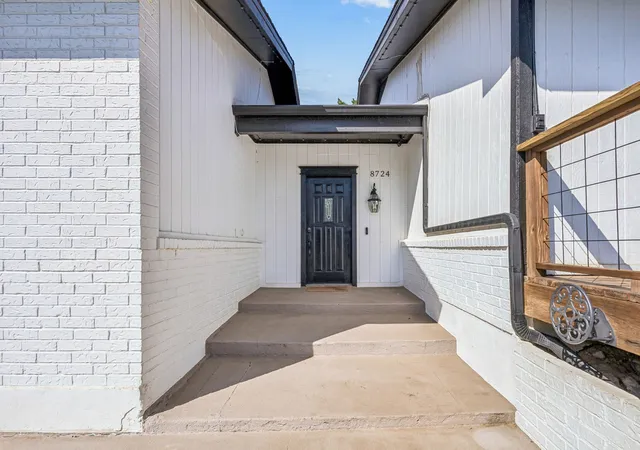 Photo 3 of Single family home for sale at 8724 Overland Dr, Fort Worth, TX 76179 | MLS# 21363736 | Listing updated on 2026-09-26