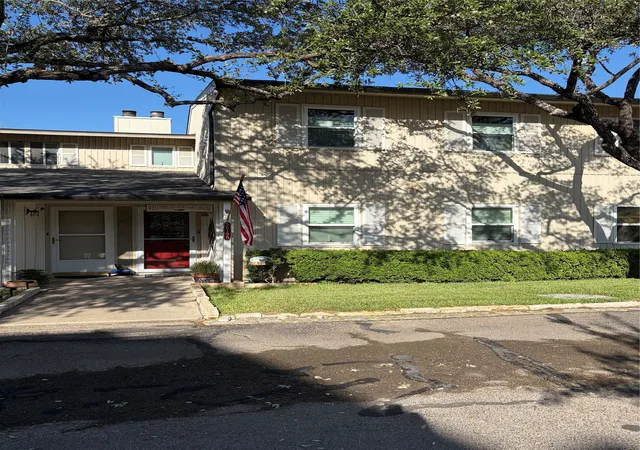 Photo 1 of Townhouse for sale at 5619 Thunderbird Ct #B, Granbury, TX 76049 | MLS# 21361163 | Listing updated on 2026-08-23