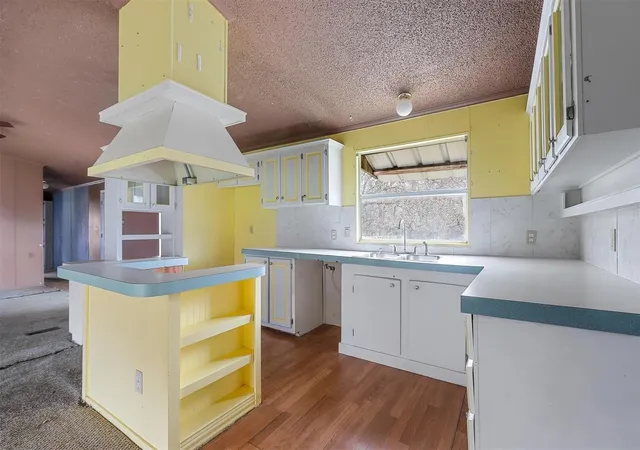 Photo 3 of Manufactured home for sale at 4012 Nebraska Trl, Granbury, TX 76048 | MLS# 21350291 | Listing updated on 2026-08-20