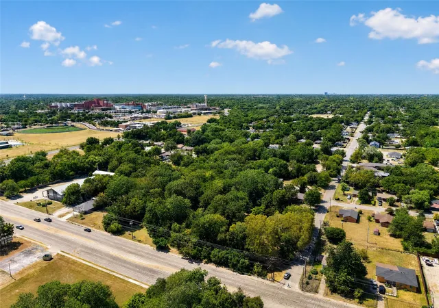 Photo 1 of Land for sale at 2633 E Ledbetter Dr, Dallas, TX 75216 | MLS# 21364577 | Listing updated on 2026-08-20