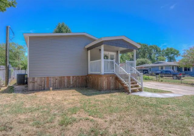 Photo 2 of Sale Pending at 6823 Rockwell Pl, Shreveport, LA 71119 | MLS# 21364625 | Listing updated on 2026-08-24