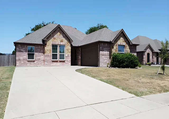 Photo 3 of Single family home for sale at 221 Anthony Ln, Red Oak, TX 75154 | MLS# 21364631 | Listing updated on 2026-10-03