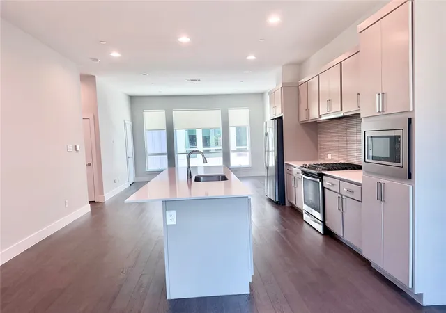 Photo 1 of Townhouse for sale at 1771 Mccoy St #205, Dallas, TX 75204 | MLS# 21364626 | Listing updated on 2026-08-20