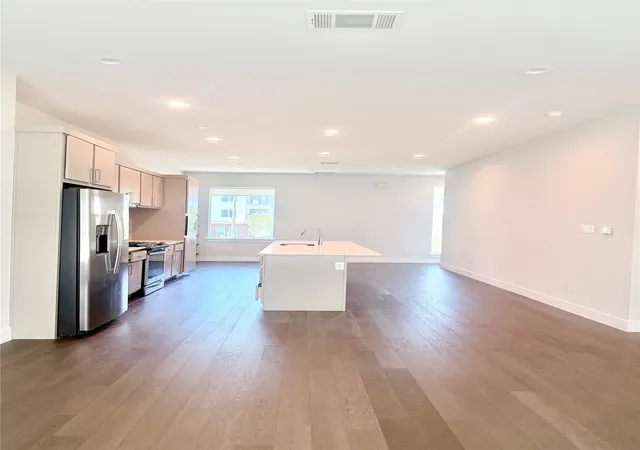 Photo 3 of Townhouse for sale at 1771 Mccoy St #205, Dallas, TX 75204 | MLS# 21364626 | Listing updated on 2026-08-20