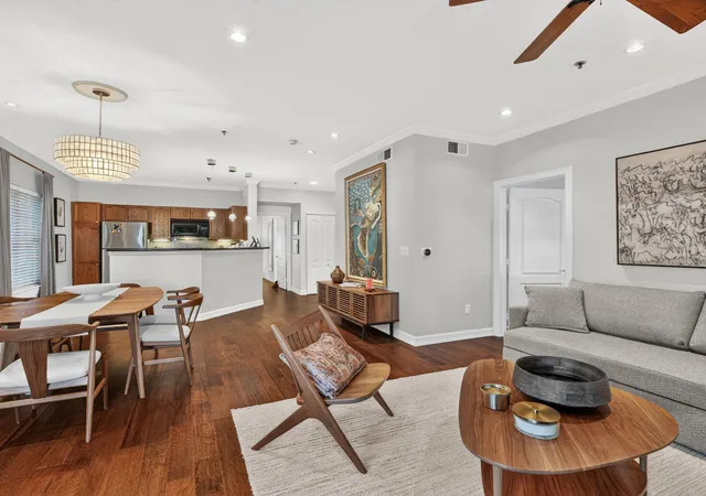 Listing Photo 5 - Condo for sale in building located at 3400 Welborn St, Dallas, TX 75219 - Unit #107