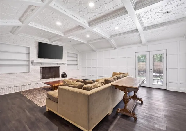 Photo 4 of Single family home for sale at 726 Mulberry Dr, Athens, TX 75751 | MLS# 21364671 | Listing updated on 2026-09-22
