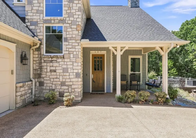 Photo 3 of Single family home for sale at 107 Memorial St, Gordonville, TX 76245 | MLS# 21361600 | Listing updated on 2026-08-30