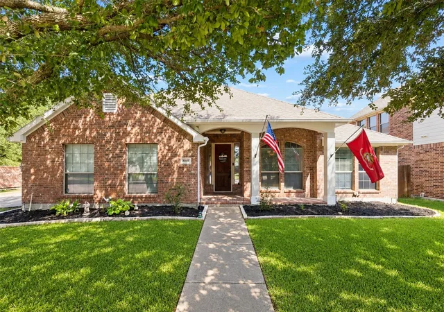 Photo 1 of Single family home for sale at 2801 Madison Dr, Melissa, TX 75454 | MLS# 21355126 | Listing updated on 2026-09-30